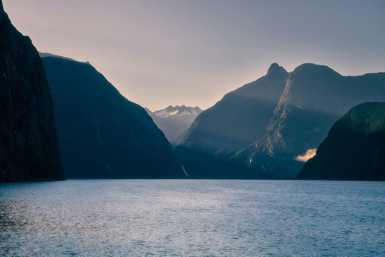 Milford Sound Overnight Cruise - Fiordland Discovery Hotel Luaran gambar